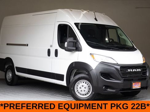 Used 2024 RAM ProMaster 2500 w/ Upfitter's Prep Package FWD image 2