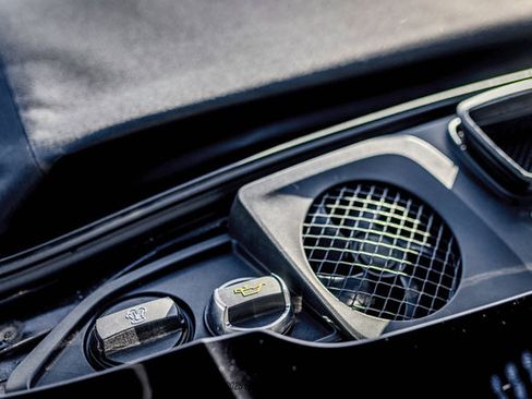 Used 2017 Porsche 911 Carrera image 26