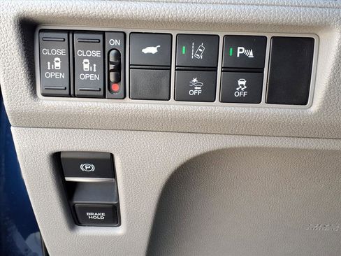 Used 2019 Honda Odyssey Elite image 32