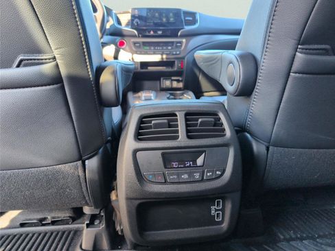 Used 2021 Honda Pilot Special Edition image 32