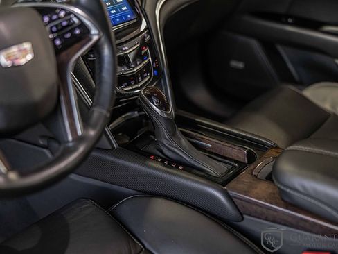 Used 2016 Cadillac XTS Luxury image 21