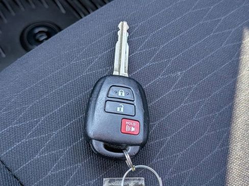 Used 2019 Toyota Tacoma SR5 image 26