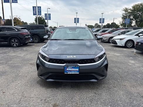 Used 2023 Kia Forte LXS image 2