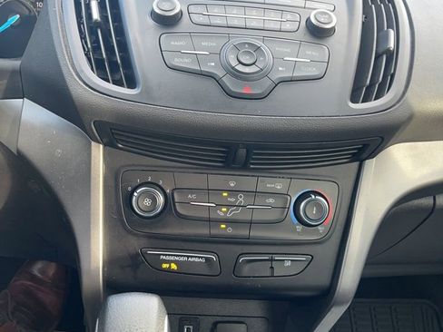 Used 2017 Ford Escape S image 24