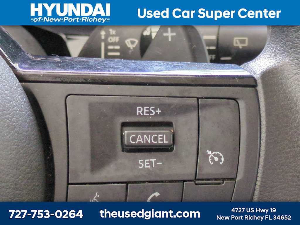 Used 2022 Nissan Pathfinder S FWD image 26