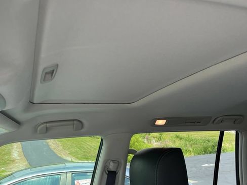 Used 2023 Nissan Armada Platinum w/ Captain's Chairs Package AWD/4WD image 5