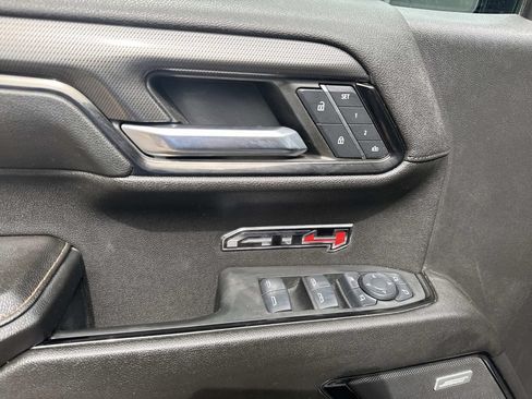 Used 2024 GMC Sierra 1500 AT4 w/ Technology Package AWD/4WD image 21