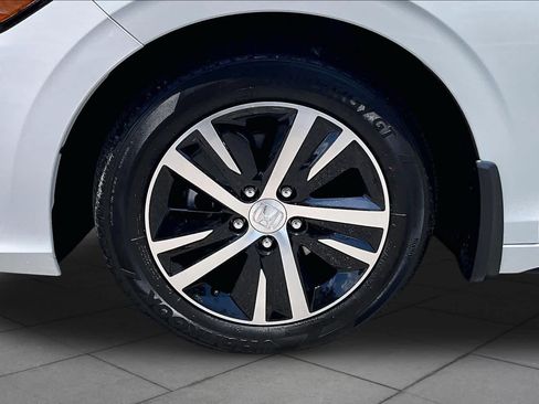 Used 2023 Honda Civic LX image 11