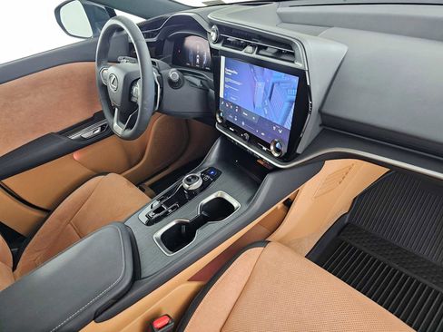 Certified 2023 Lexus RZ 450e Luxury image 11