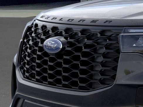 New 2026 Ford Explorer ST-Line w/ ST-Line Street Pack RWD image 17