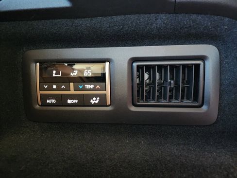 Used 2022 Lexus RX 350L w/ Premium Package image 91