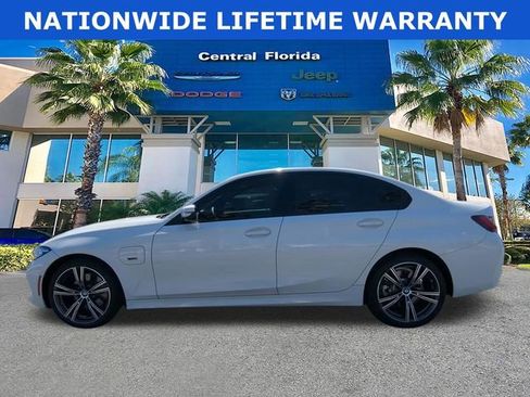 Used 2023 BMW 330e w/ Driving Assistance Package image 8