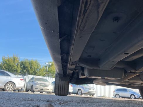 Used 2018 Dodge Journey SE image 29