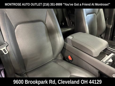 Used 2023 Land Rover Defender 110 SE image 50