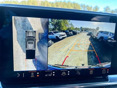 Used 2024 GMC Sierra 1500 SLT w/ SLT Premium Plus Package image 21