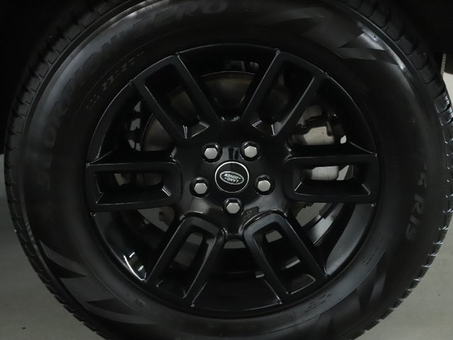 Certified 2023 Land Rover Defender 110 S AWD/4WD image 38