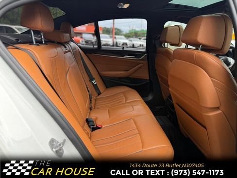 Used 2018 BMW 540i w/ M Sport Package RWD image 21
