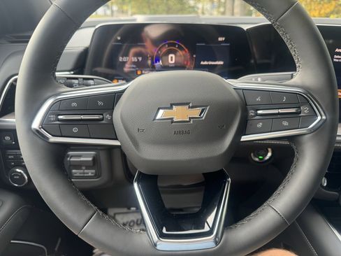 New 2026 Chevrolet Suburban Premier w/ Sun And Tow Package image 24