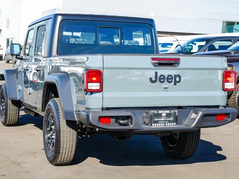 New 2026 Jeep Gladiator Sport image 6