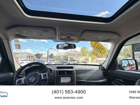 Used 2012 Jeep Liberty Limited Jet w/ Comfort/Convenience Group AWD/4WD image 22