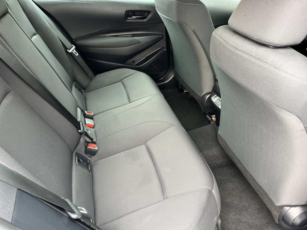 Used 2025 Toyota Corolla LE FWD image 20