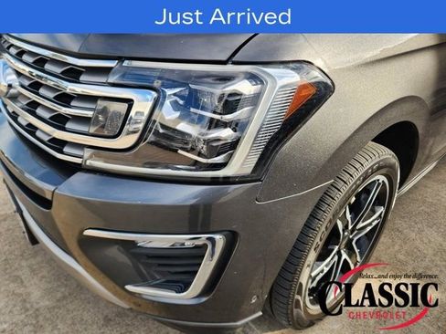 Used 2020 Ford Expedition Max Limited w/ Texas Edition Package image 11