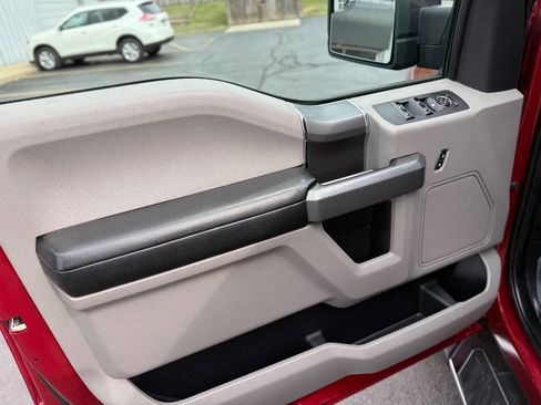 Used 2016 Ford F150 XLT w/ Equipment Group 302A Luxury image 11