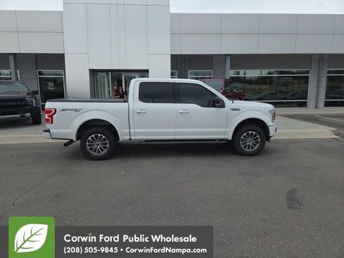 Used 2018 Ford F150 XLT w/ Equipment Group 302A Luxury AWD/4WD image 8