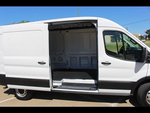 Used 2023 Ford Transit 250 Medium Roof image 16