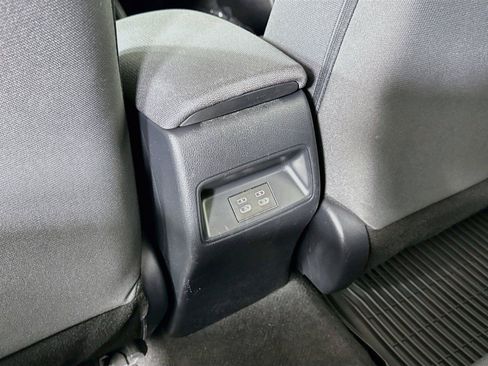 Used 2024 Toyota Corolla LE FWD image 34