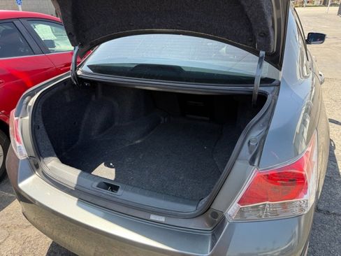 Used 2012 Honda Accord EX image 16