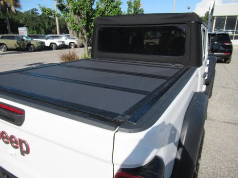 Used 2022 Jeep Gladiator Mojave w/ Trailer Tow Package AWD/4WD image 9