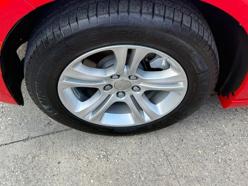 Used 2023 Dodge Charger SXT image 9