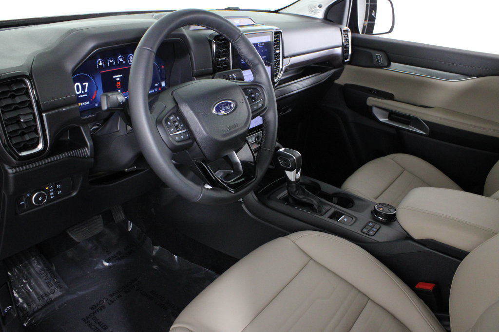 Used 2025 Ford Ranger Lariat w/ Trailer Tow Package AWD/4WD image 18