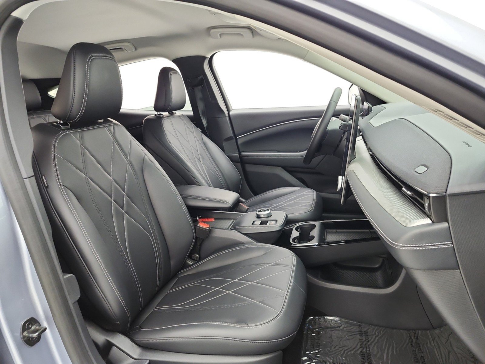 Used 2022 Ford Mustang Mach-E Select RWD image 19