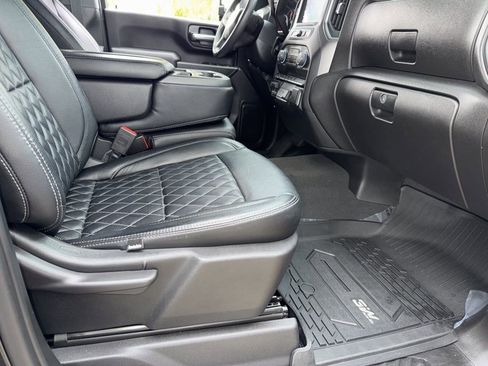 Used 2024 Chevrolet Silverado 2500 Custom w/ Custom Value Package image 22