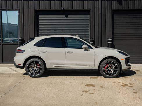 New 2026 Porsche Macan S image 13