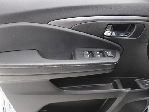 Used 2021 Honda Ridgeline Sport image 18