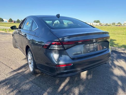 Used 2025 Honda Accord LX image 6