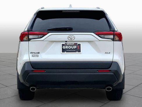 Used 2024 Toyota RAV4 XLE Premium FWD image 5