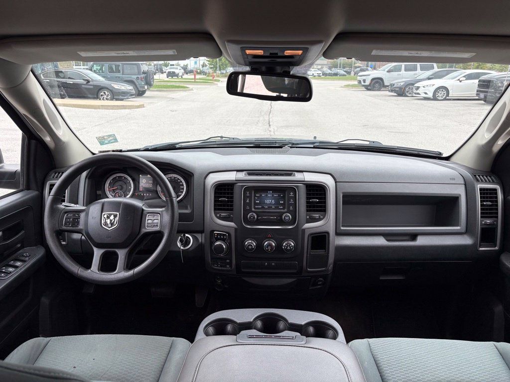Used 2015 RAM 1500 Express AWD/4WD image 19