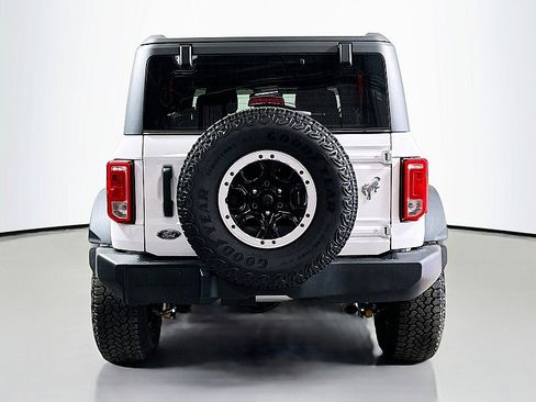 Used 2025 Ford Bronco 2-Door w/ Sasquatch Package image 6