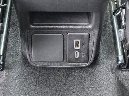 Certified 2025 Buick Encore GX Preferred AWD/4WD image 18