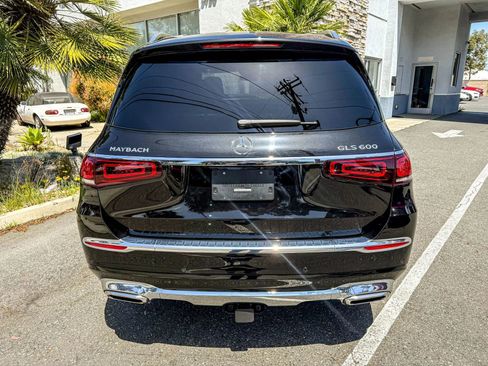 Used 2022 Mercedes-Benz Maybach GLS 600 4MATIC image 12
