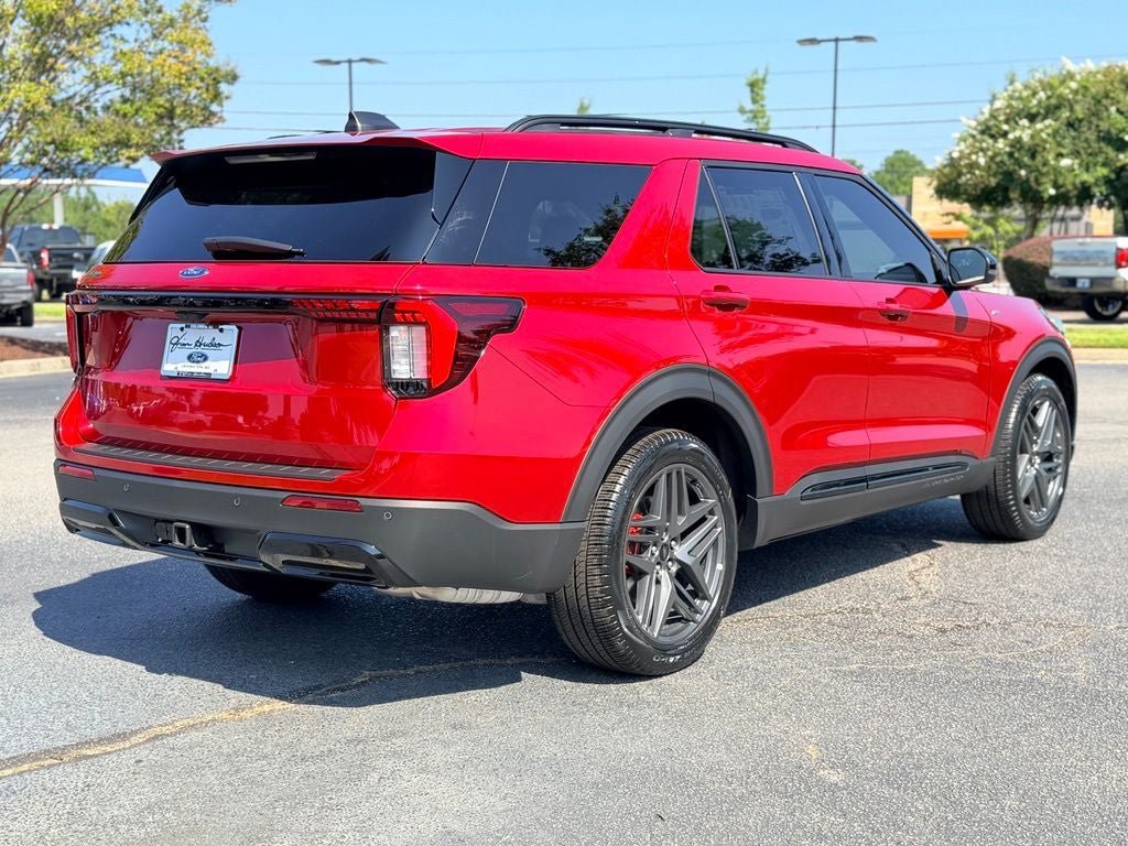 New 2026 Ford Explorer ST-Line w/ ST-Line Street Pack RWD image 5