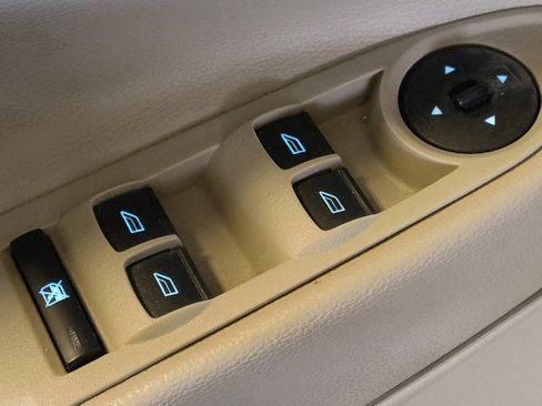 Used 2018 Ford Escape SE image 27