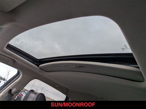 Used 2011 Acura MDX w/ Technology Package image 2