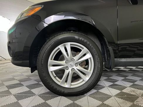Used 2012 Hyundai Santa Fe SE image 7