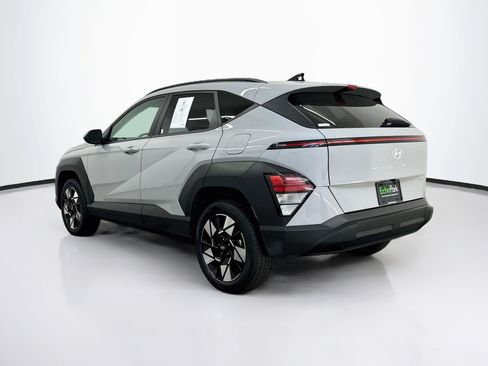 Used 2025 Hyundai Kona SEL AWD/4WD image 5