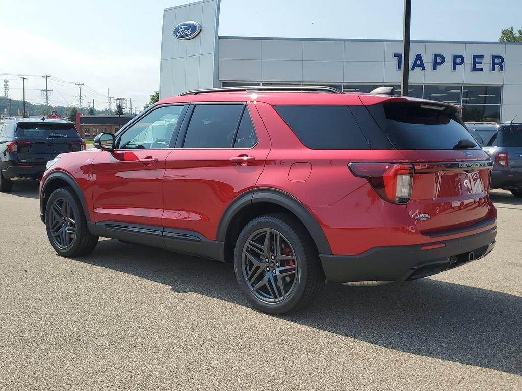 New 2026 Ford Explorer ST-Line w/ ST-Line Street Pack AWD/4WD image 5